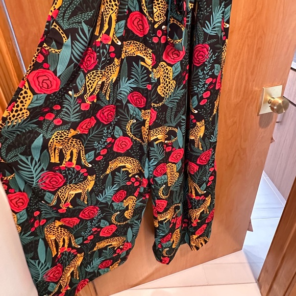 AMERICA & BEYOND ‘Jaguar Paradise’ Black Animal Print Jumpsuit XXL - Picture 4 of 9